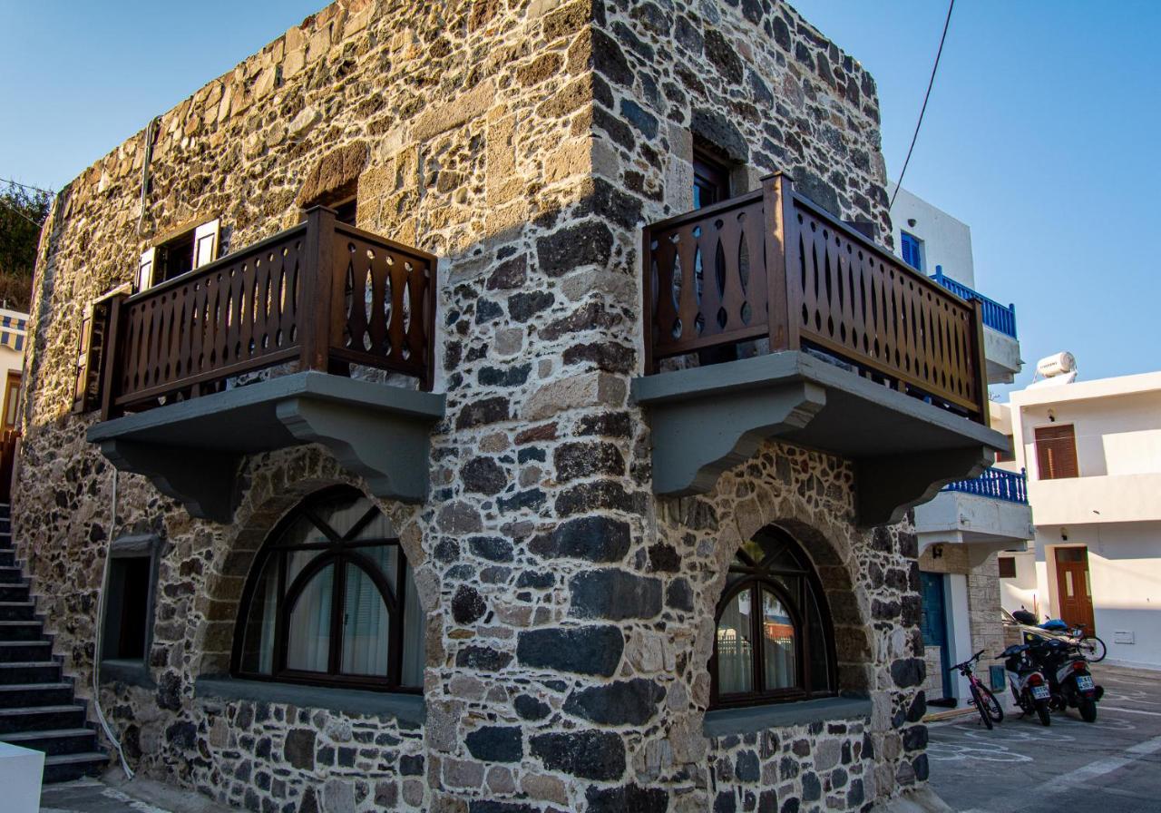 Plousiadi΄S Stone House Apartment Paloi ภายนอก รูปภาพ